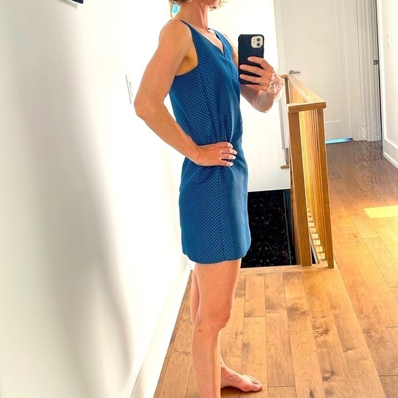 NWOT Club Monaco Blue white Dotted Jacquard Shift Dress sleeveless v neck SZ 0 - Picture 6 of 13